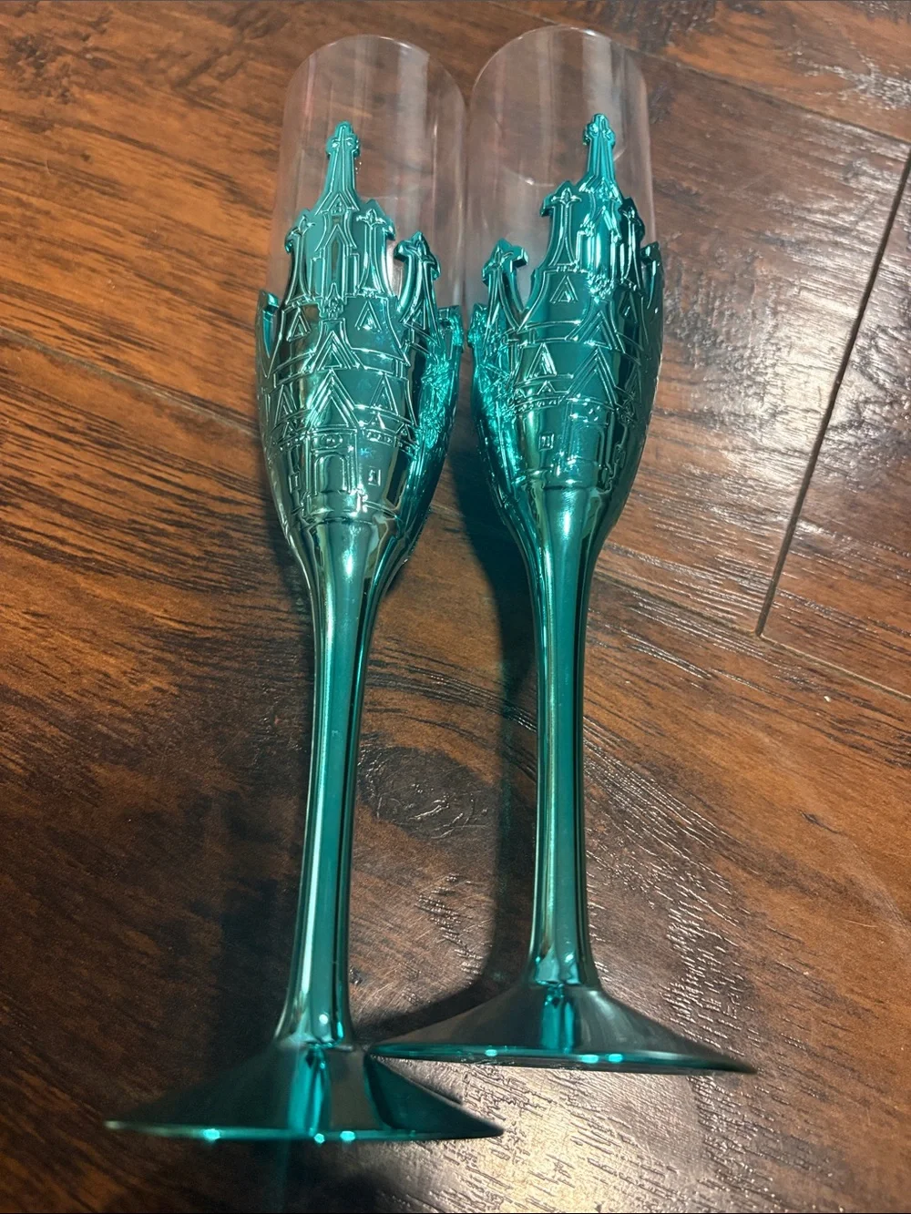 Disneyland PARIS World of FROZEN Teal Champagne Flutes - Set of 2 (exclusive)